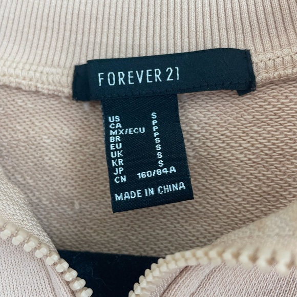 Zip Up Crop Top - Picture 2 of 3